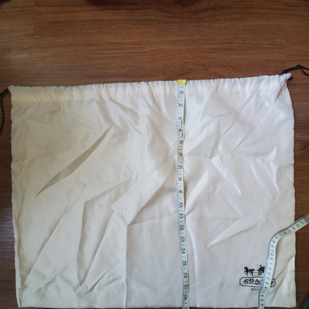 Coach cover 23×19